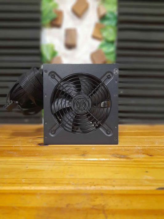 Fuente de poder Cooler Master 650w