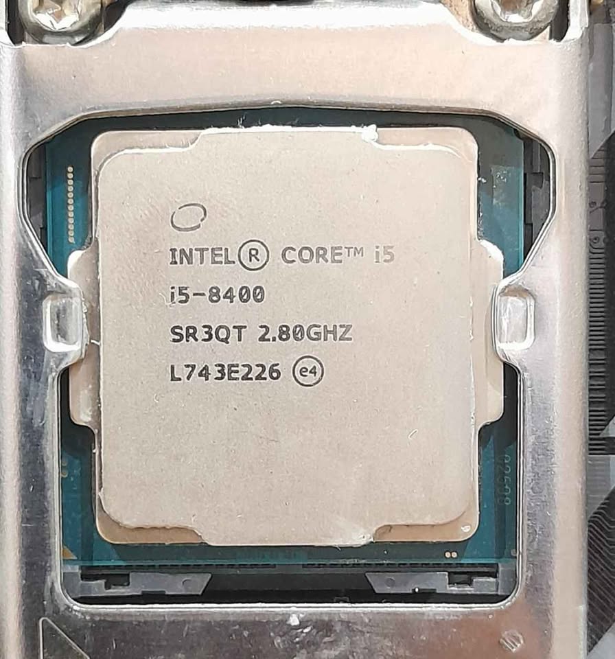 Combo gamer Mother z370 hd3 + Procesador i5 8400