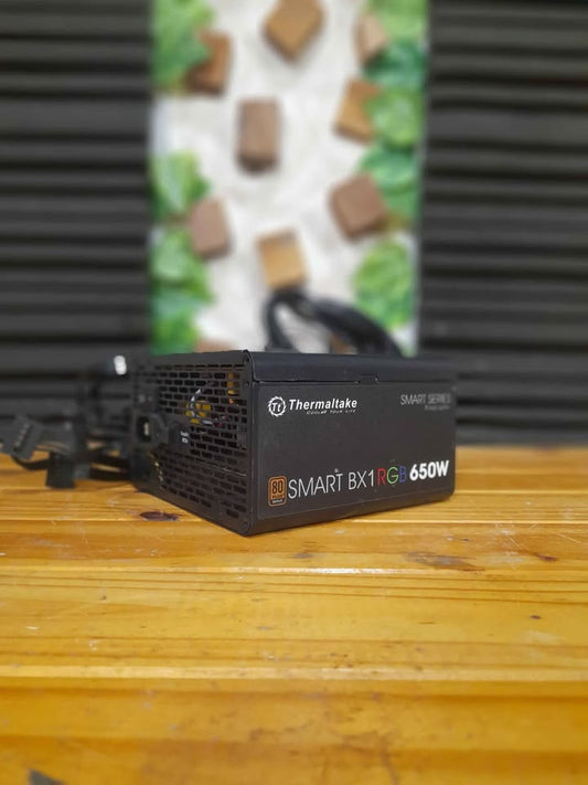 Fuente de poder Thermaltake rgb 650