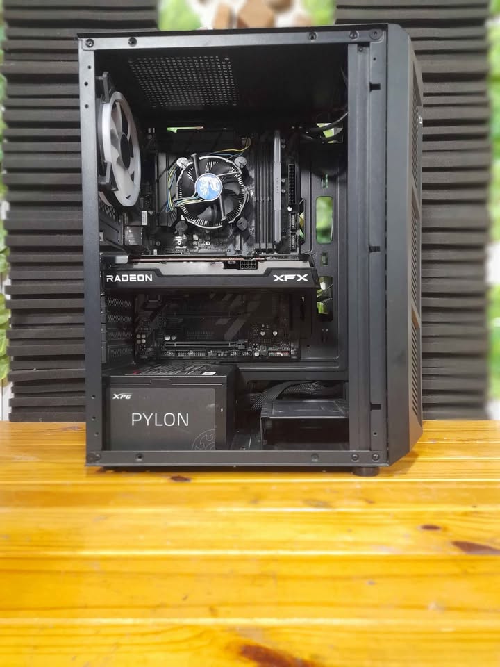 PC gamer gama media i5 8400, RX 6600 8gb y 16gb ram