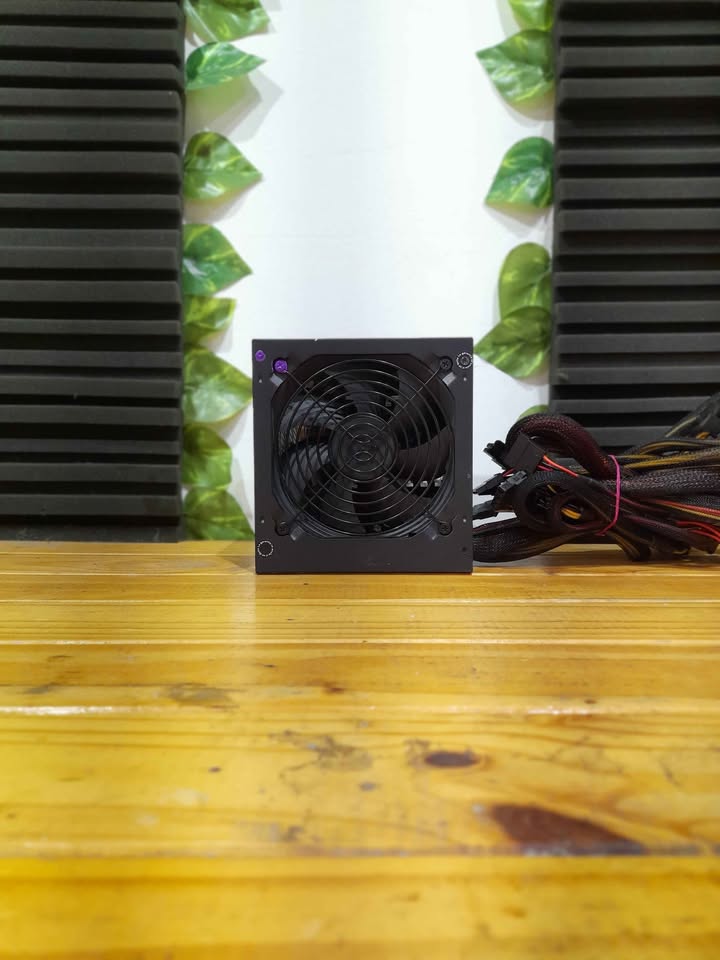 Fuente de Poder GamePro 750W 80+