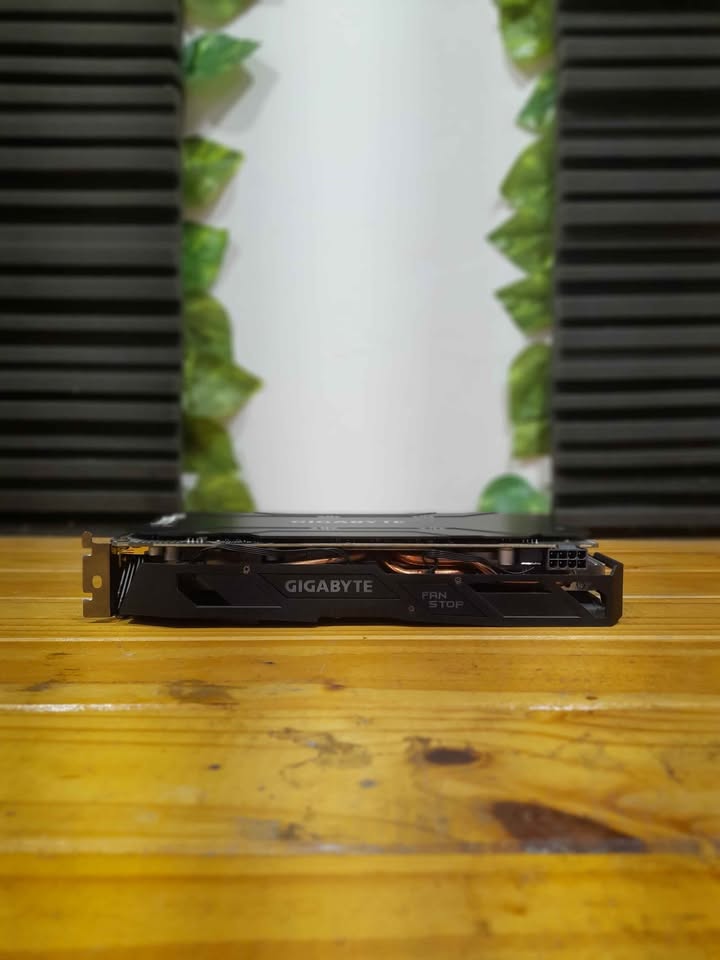 Placa de video RX 570 4Gb Gigabyte Fullbox