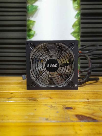 Fuente de Poder LNZ 850w Semi modular