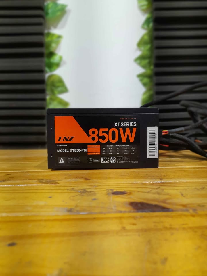 Fuente de Poder LNZ 850w Semi modular