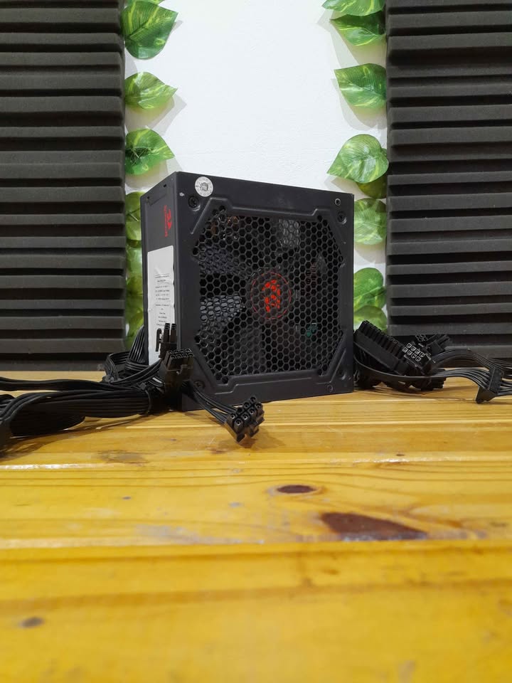 Fuente de poder Redragon 800w Modular 80+