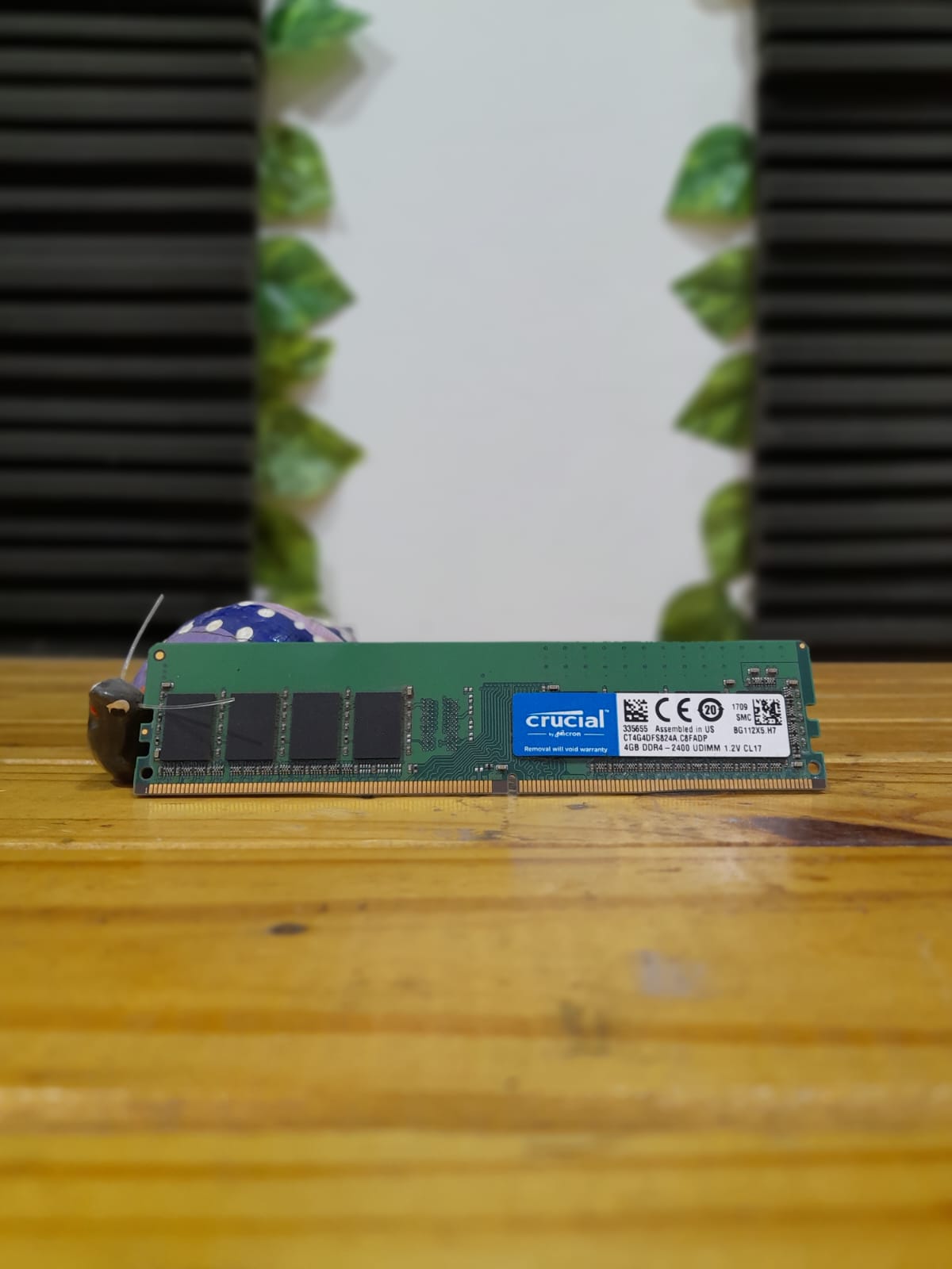 Ram Crucial DDR4 4gb 2400mhz Sin dicipador
